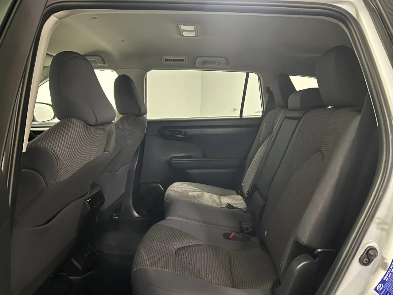 2024 TOYOTA KLUGER HYBRID Gallery Image 14