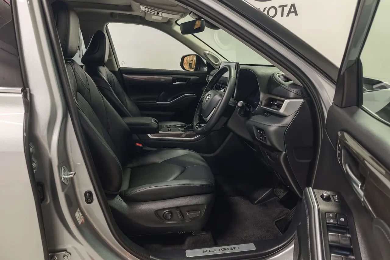 2025 Toyota Kluger Gallery Image 10