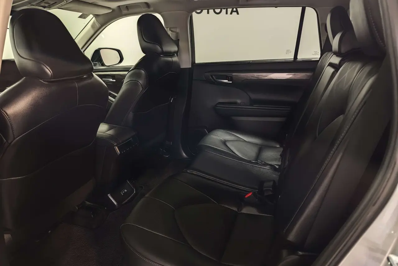 2025 Toyota Kluger Gallery Image 14