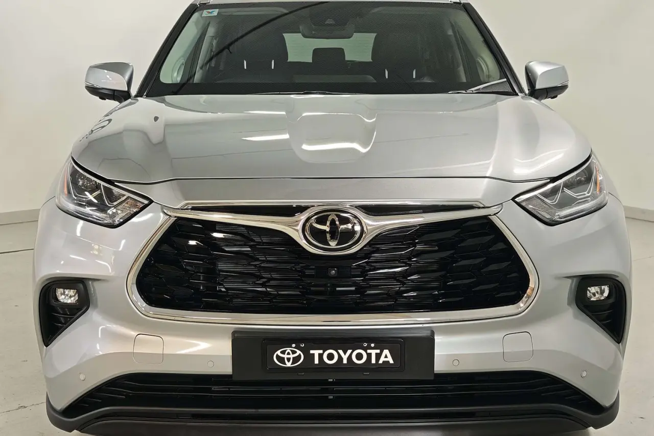 2025 Toyota Kluger Gallery Image 3