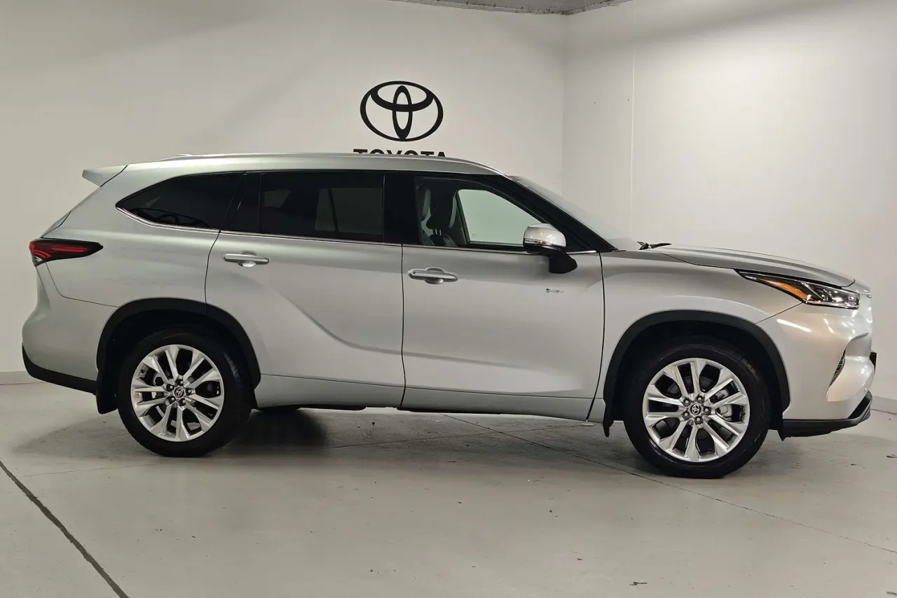 2025 Toyota Kluger Gallery Image 4