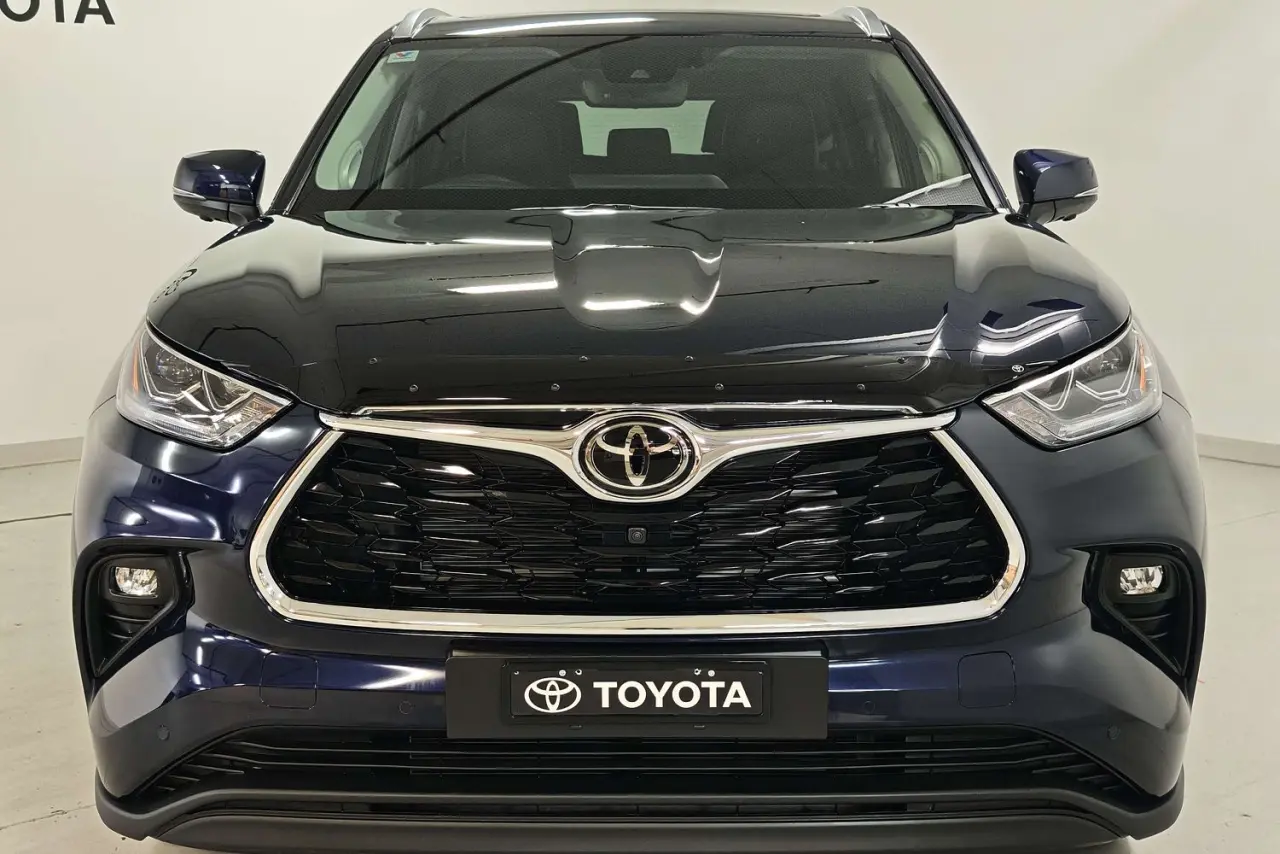 2025 Toyota Kluger Gallery Image 3