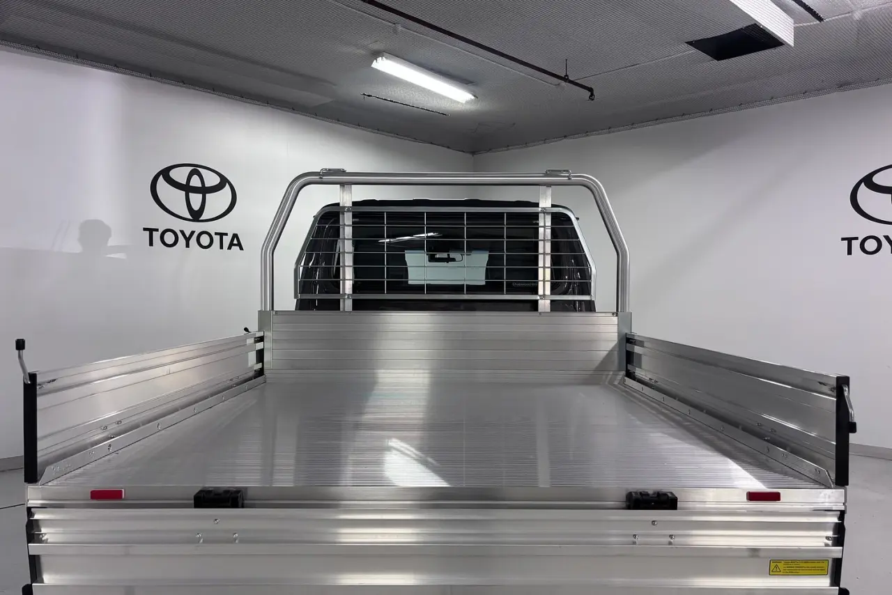 2024 Toyota Landcruiser Gallery Image 12
