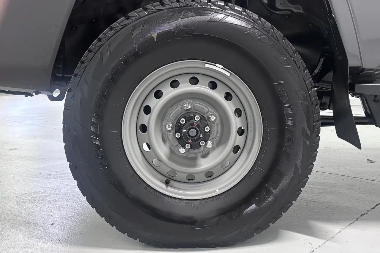 2024 Toyota Landcruiser Gallery Image 5