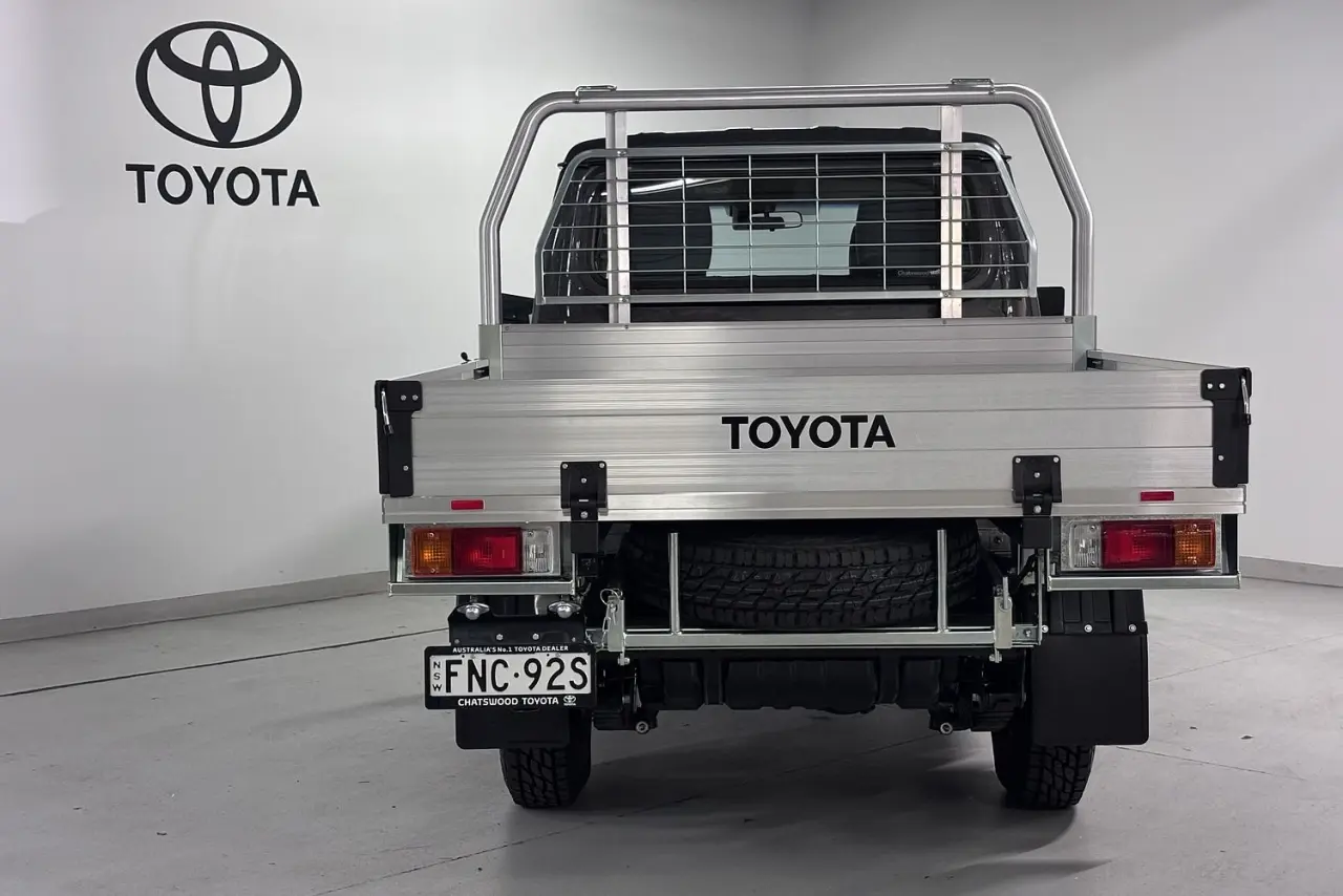 2024 Toyota Landcruiser Gallery Image 6