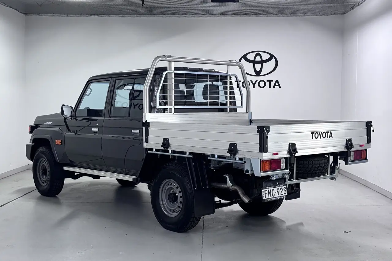 2024 Toyota Landcruiser Gallery Image 8