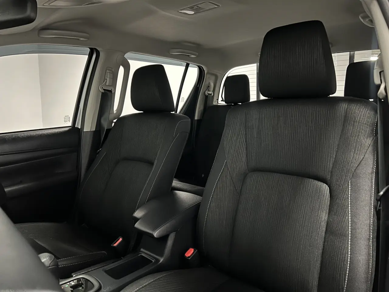 2024 TOYOTA HILUX Gallery Image 15