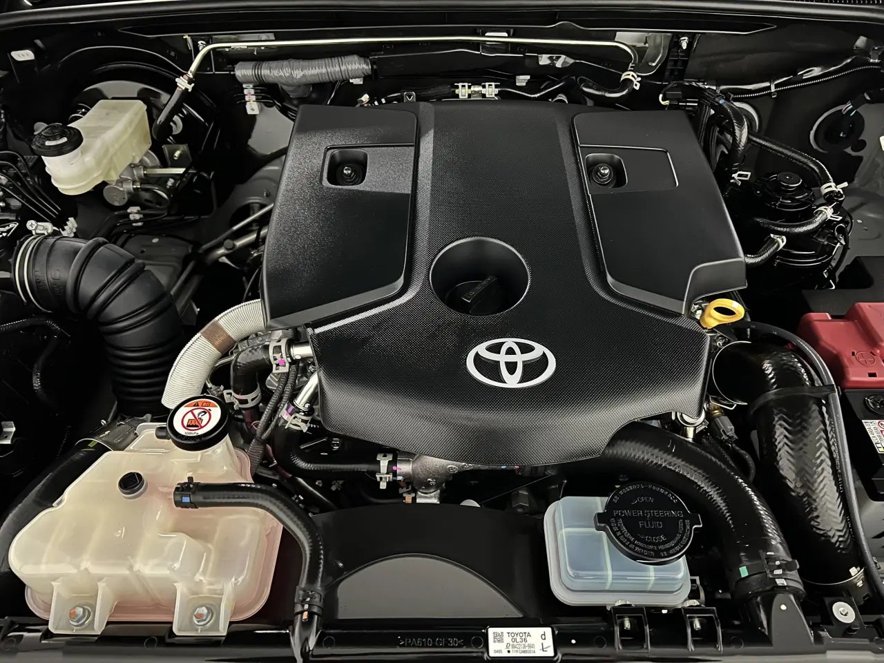 2024 TOYOTA HILUX Gallery Image 20