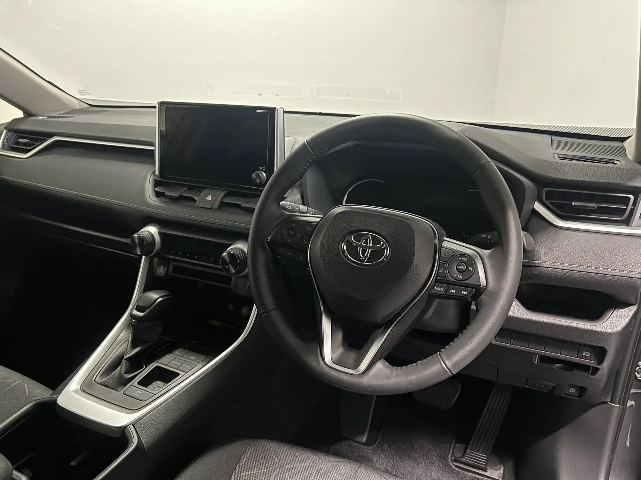 2024 TOYOTA RAV4 HYBRID Gallery Image 10