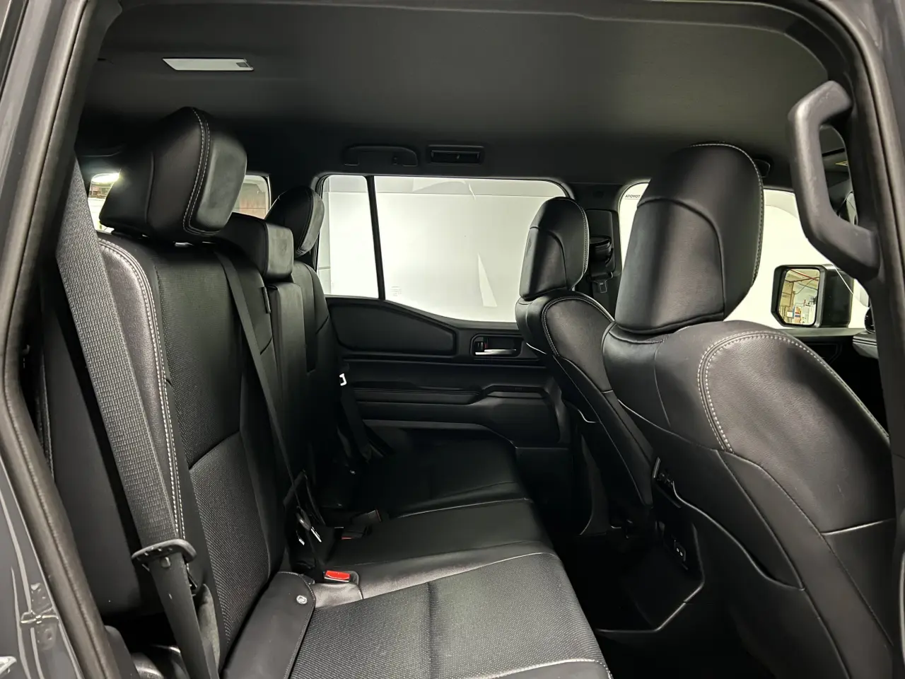 2024 TOYOTA PRADO Gallery Image 11