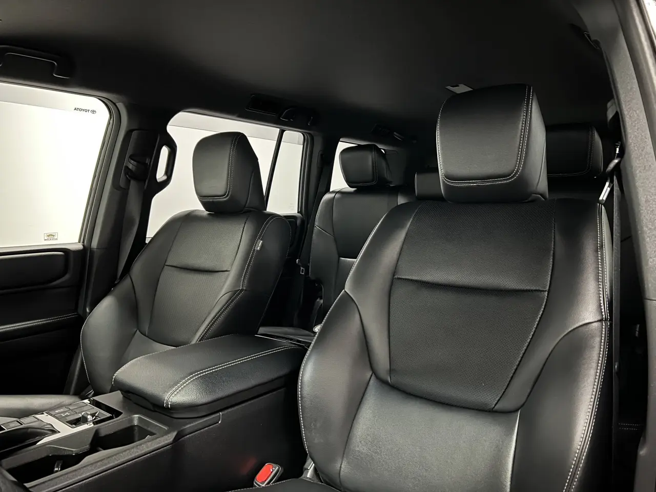 2024 TOYOTA PRADO Gallery Image 17