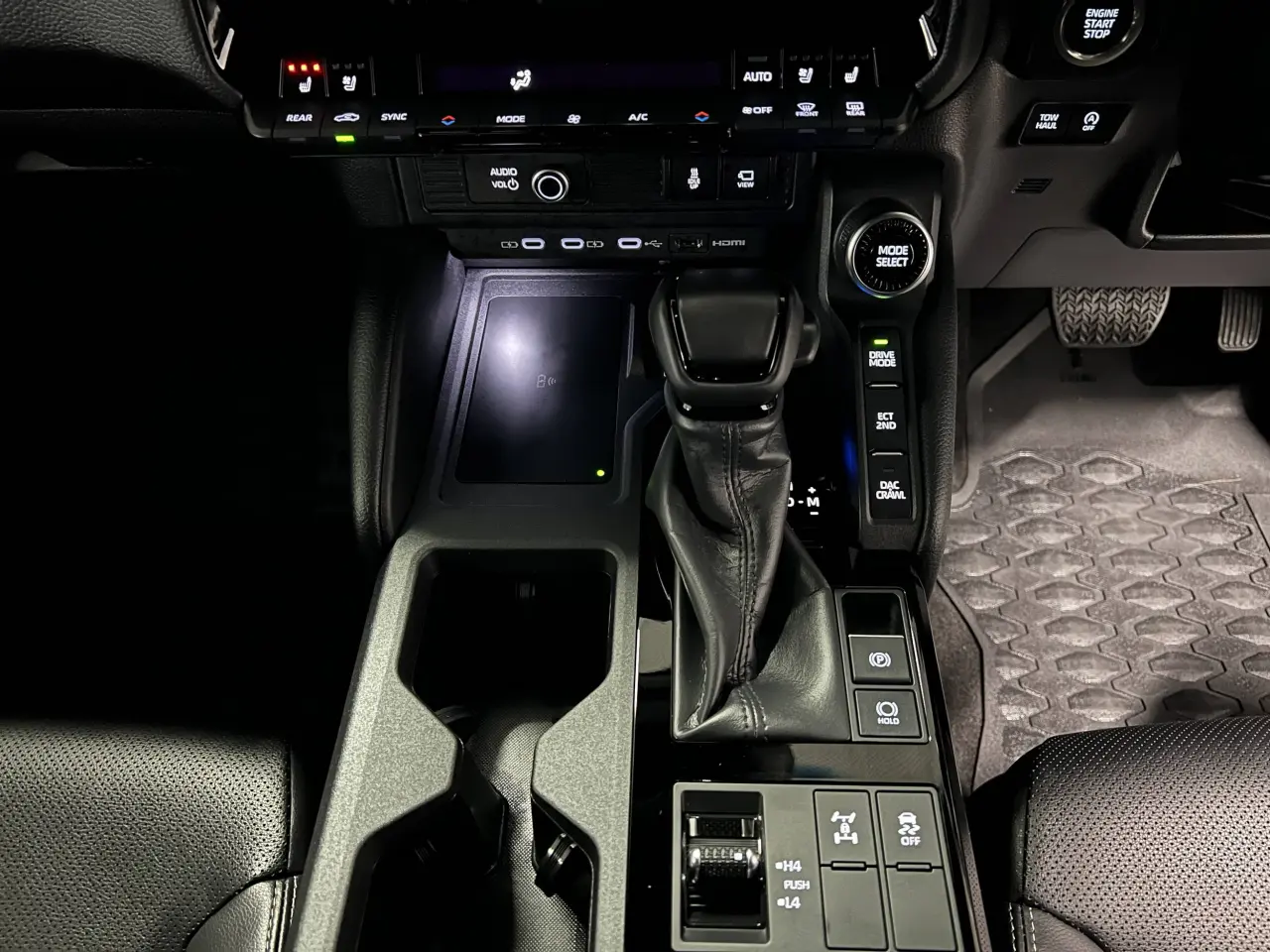 2024 TOYOTA PRADO Gallery Image 21