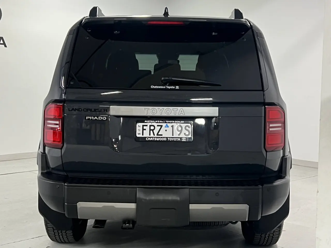 2024 TOYOTA PRADO Gallery Image 7