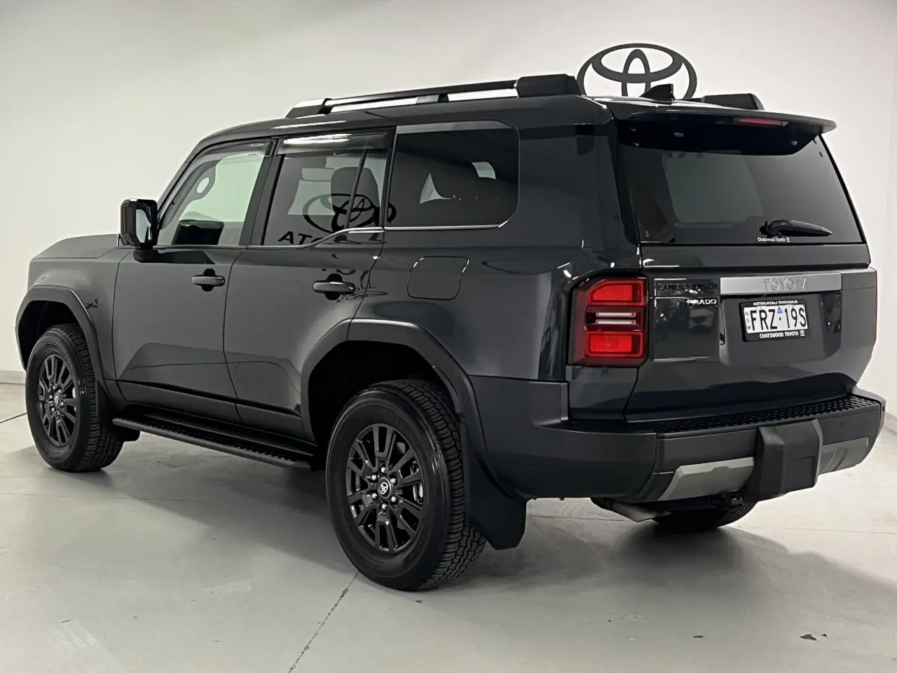 2024 TOYOTA PRADO Gallery Image 8