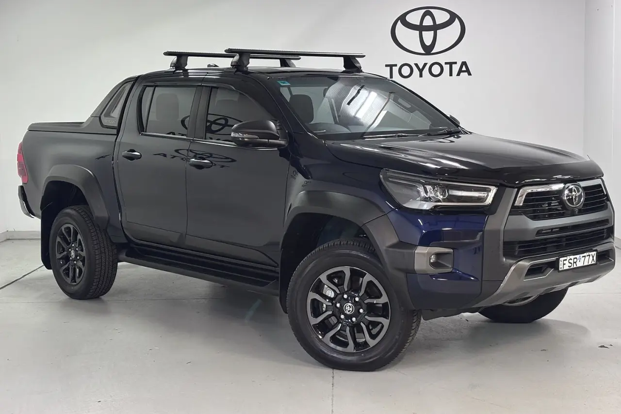 2025 Toyota Hilux Gallery Image 1