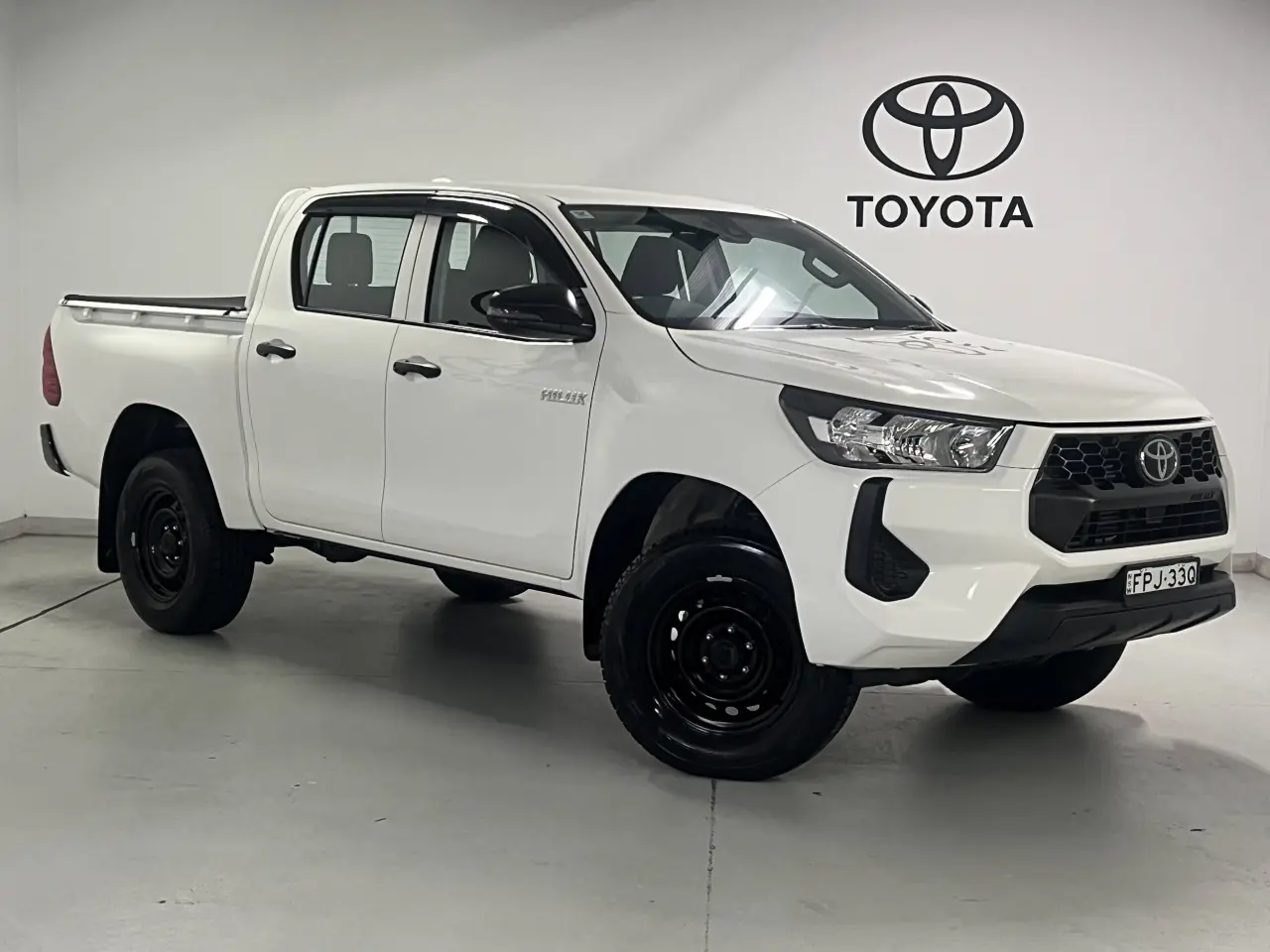 2025 TOYOTA HILUX Gallery Image 1