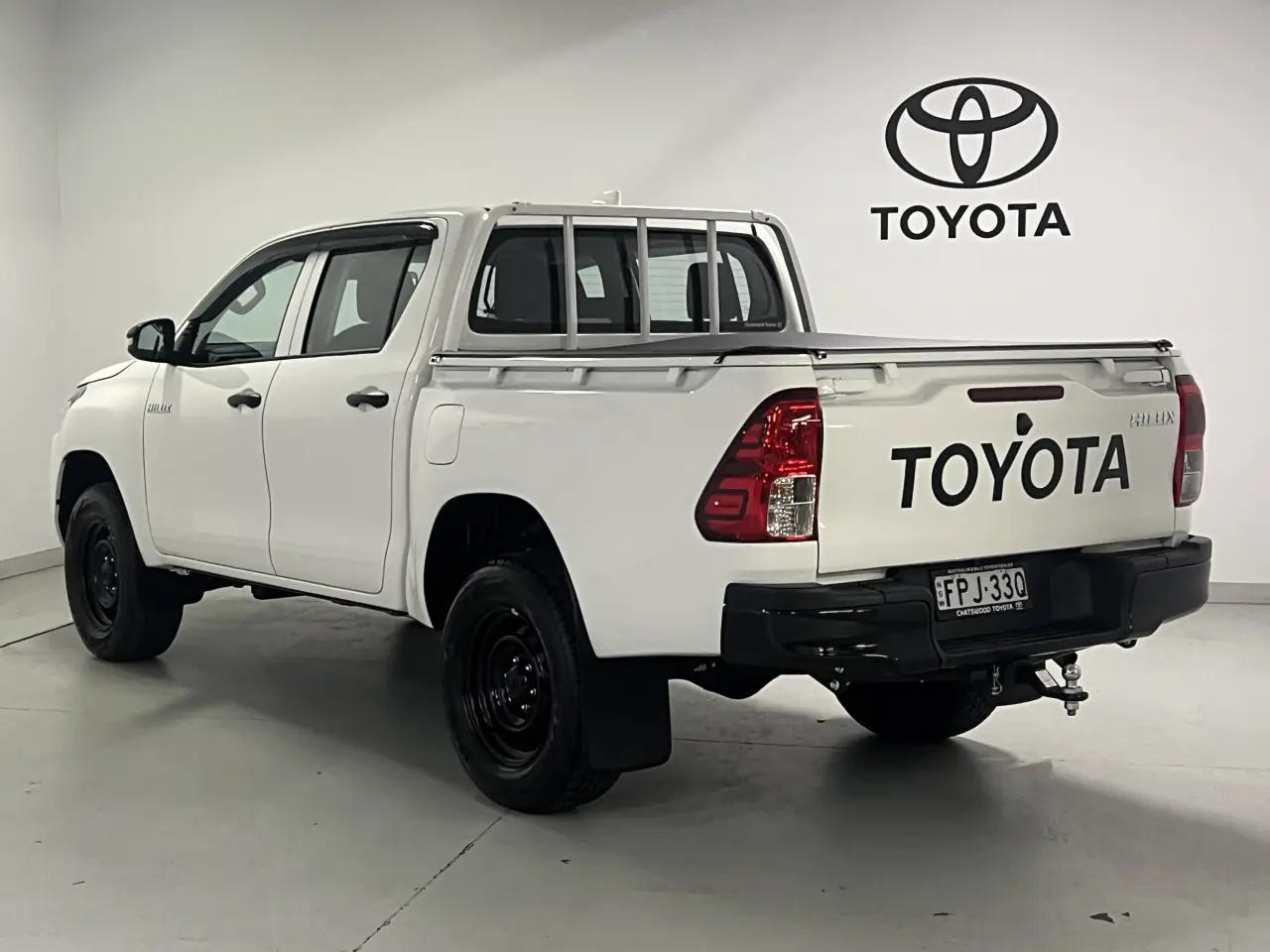 2025 TOYOTA HILUX Gallery Image 8