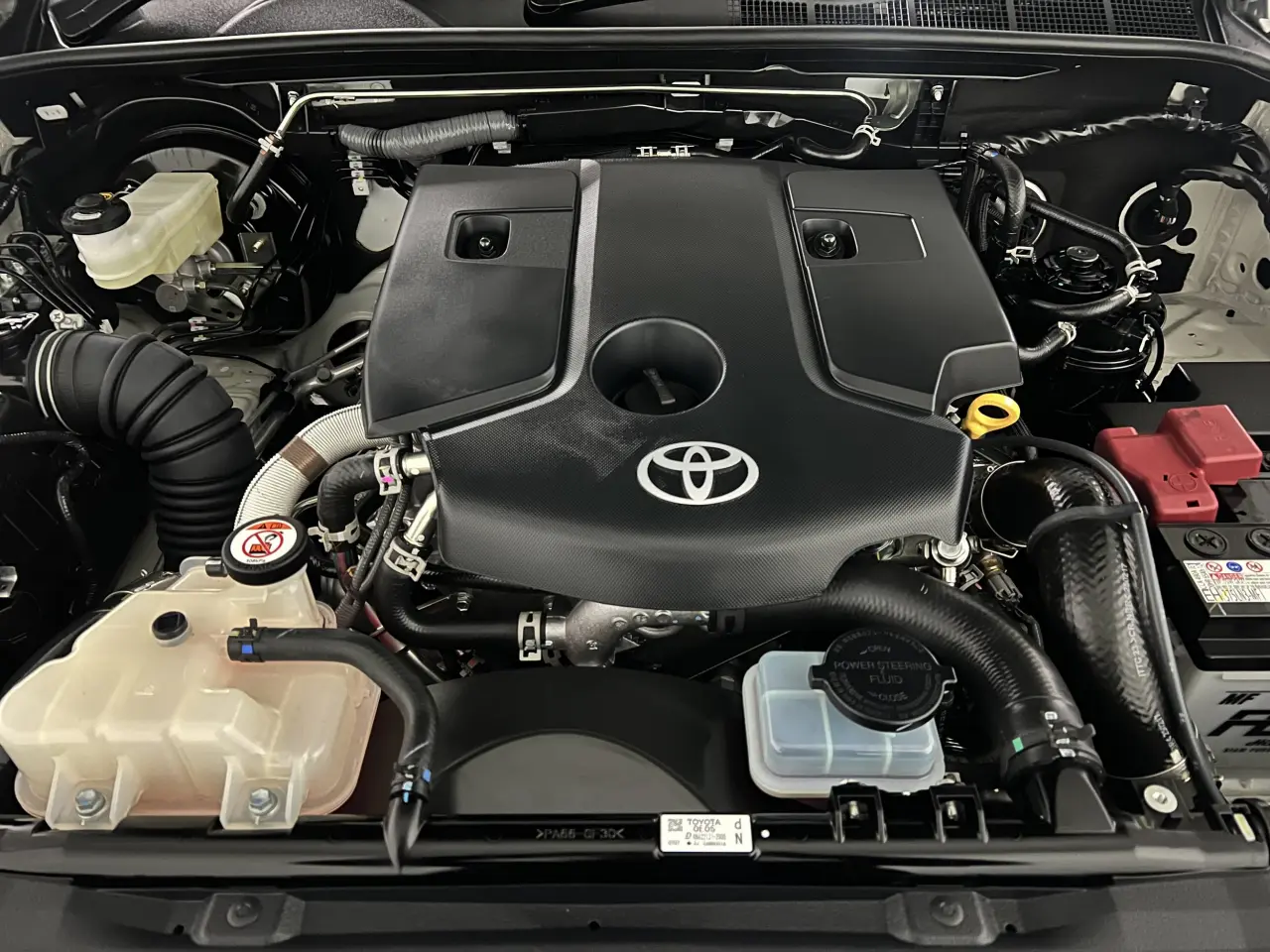 2025 TOYOTA HILUX Gallery Image 21