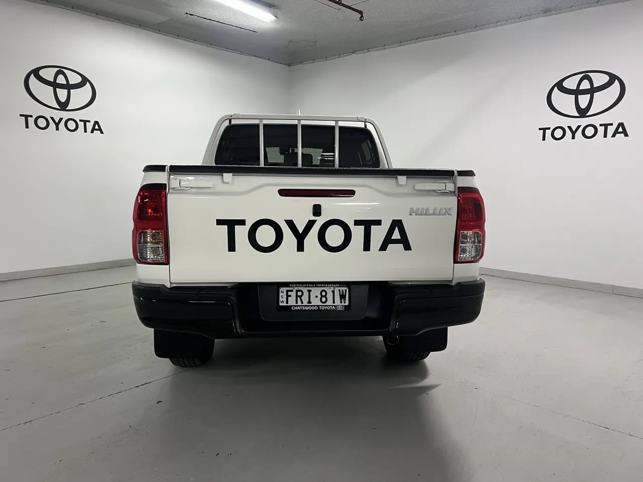 2025 TOYOTA HILUX Gallery Image 6