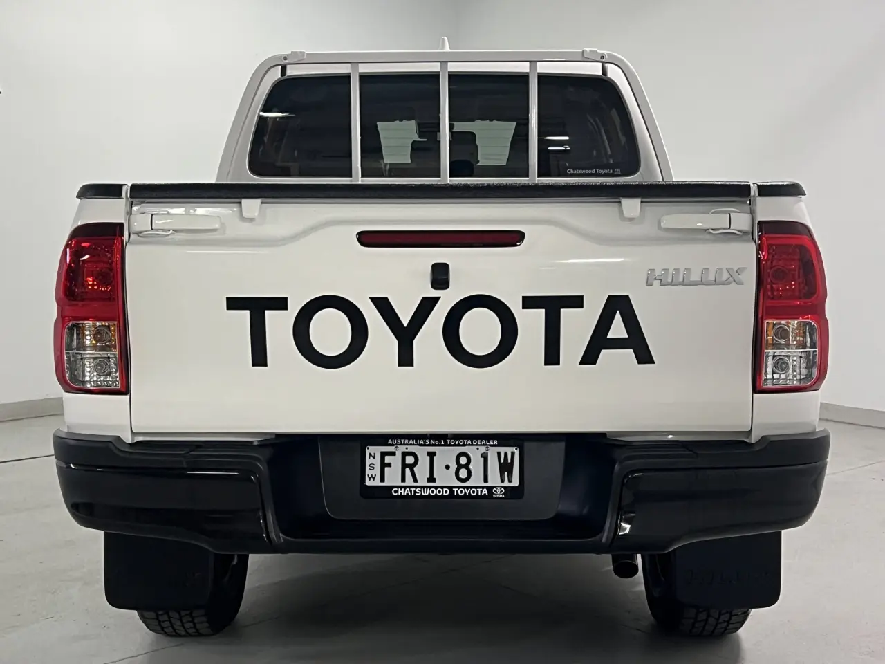 2025 TOYOTA HILUX Gallery Image 7