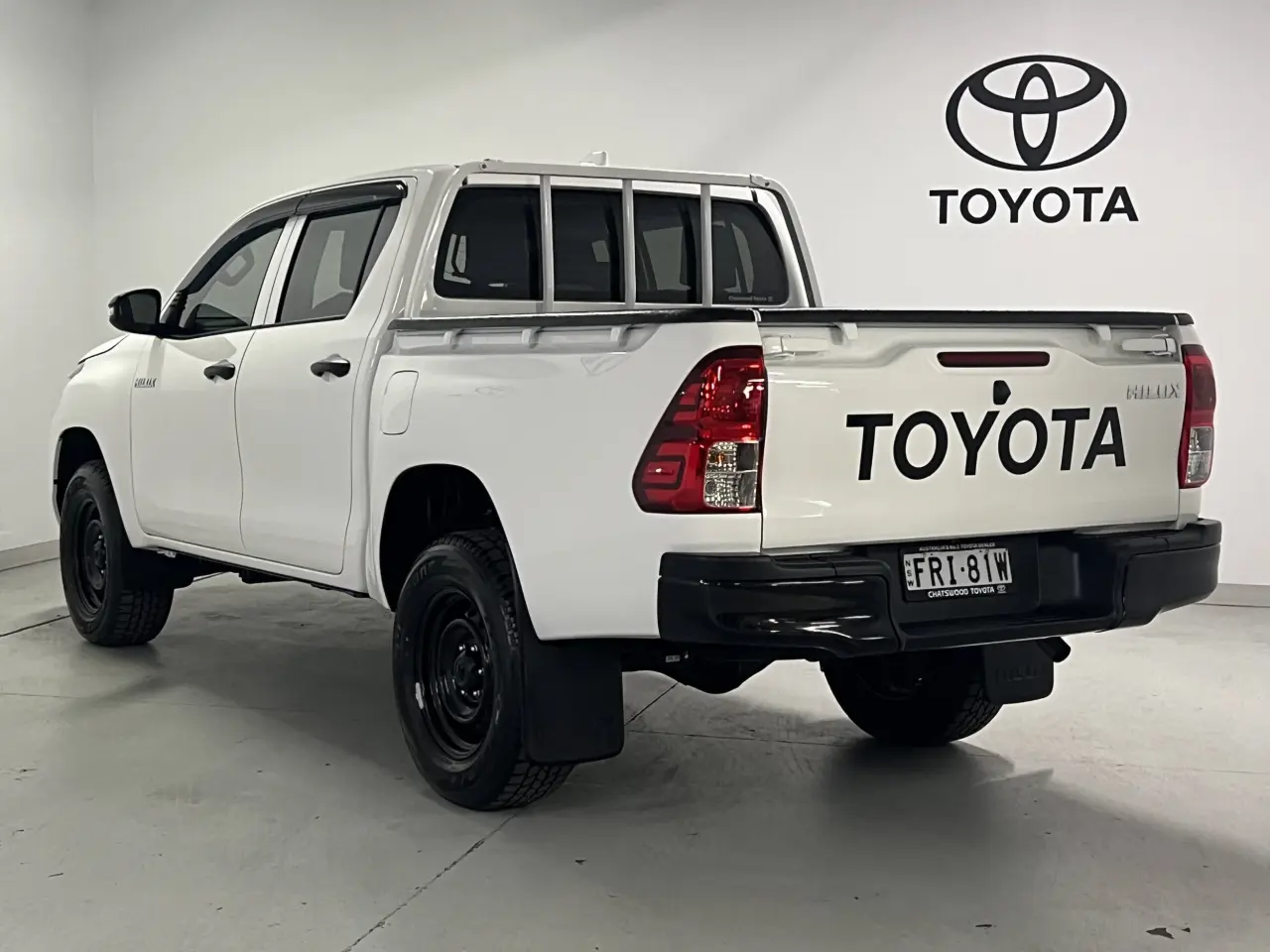 2025 TOYOTA HILUX Gallery Image 8