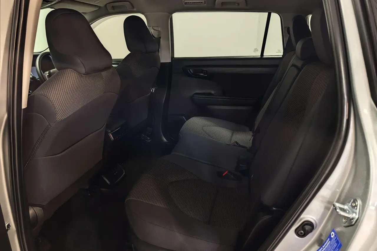 2025 Toyota Kluger Gallery Image 13