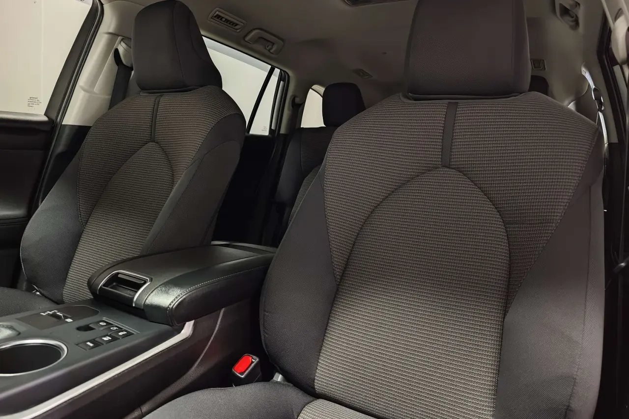 2025 Toyota Kluger Gallery Image 16