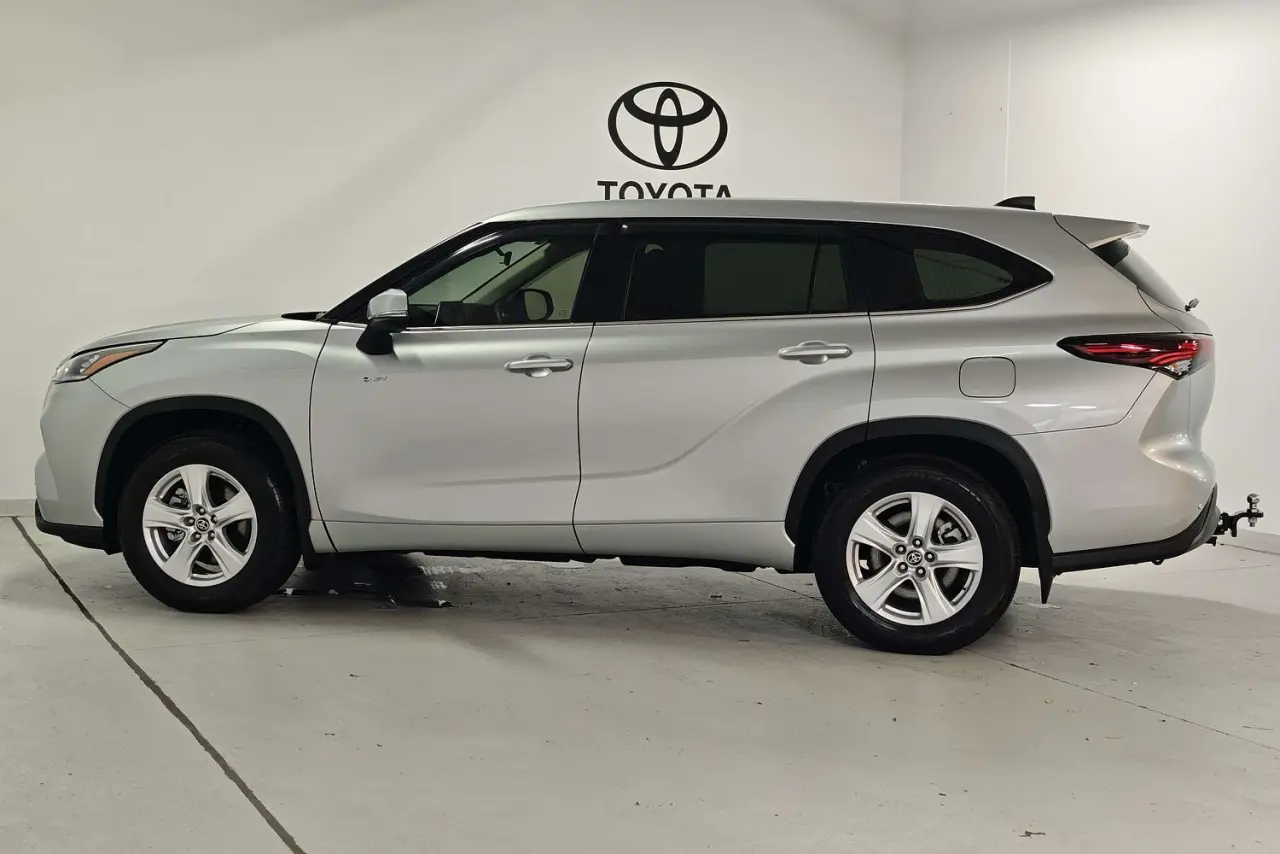 2025 Toyota Kluger Gallery Image 9