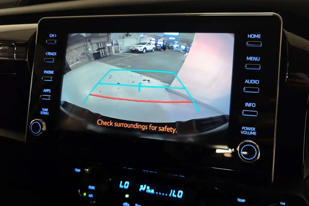 2025 Toyota Hilux Gallery Image 20