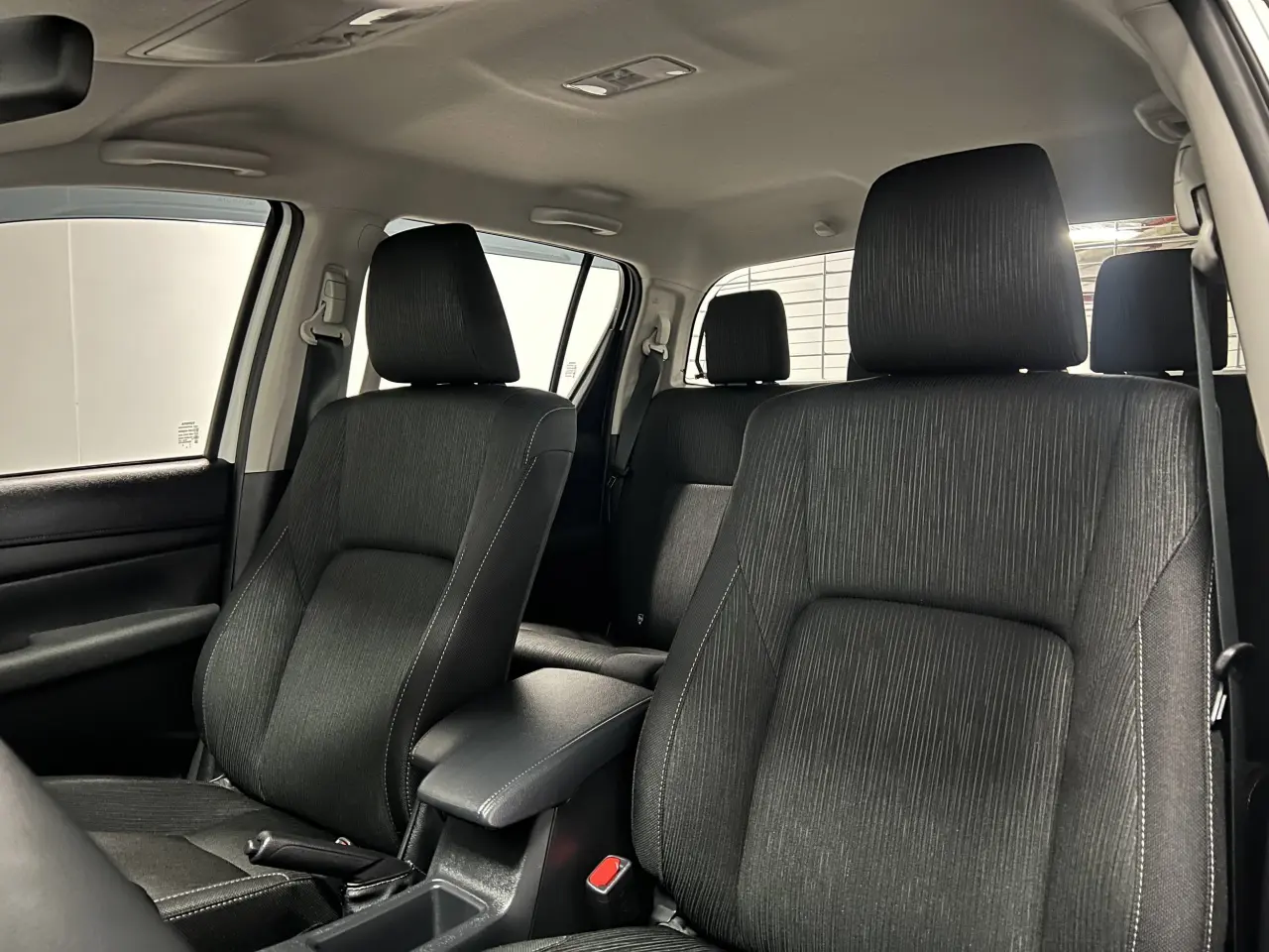 2025 TOYOTA HILUX Gallery Image 15