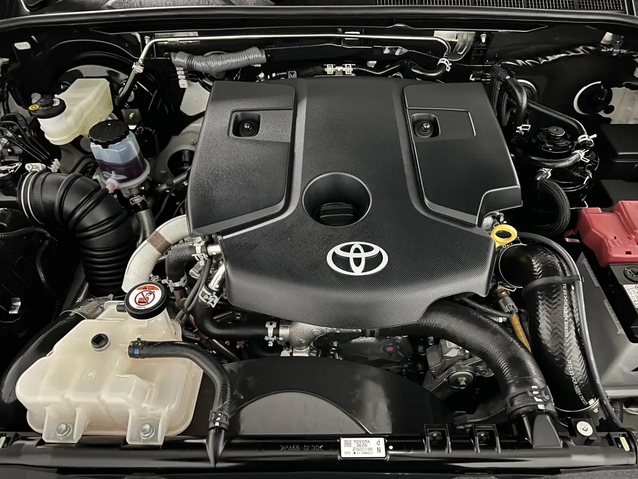 2025 TOYOTA HILUX Gallery Image 20