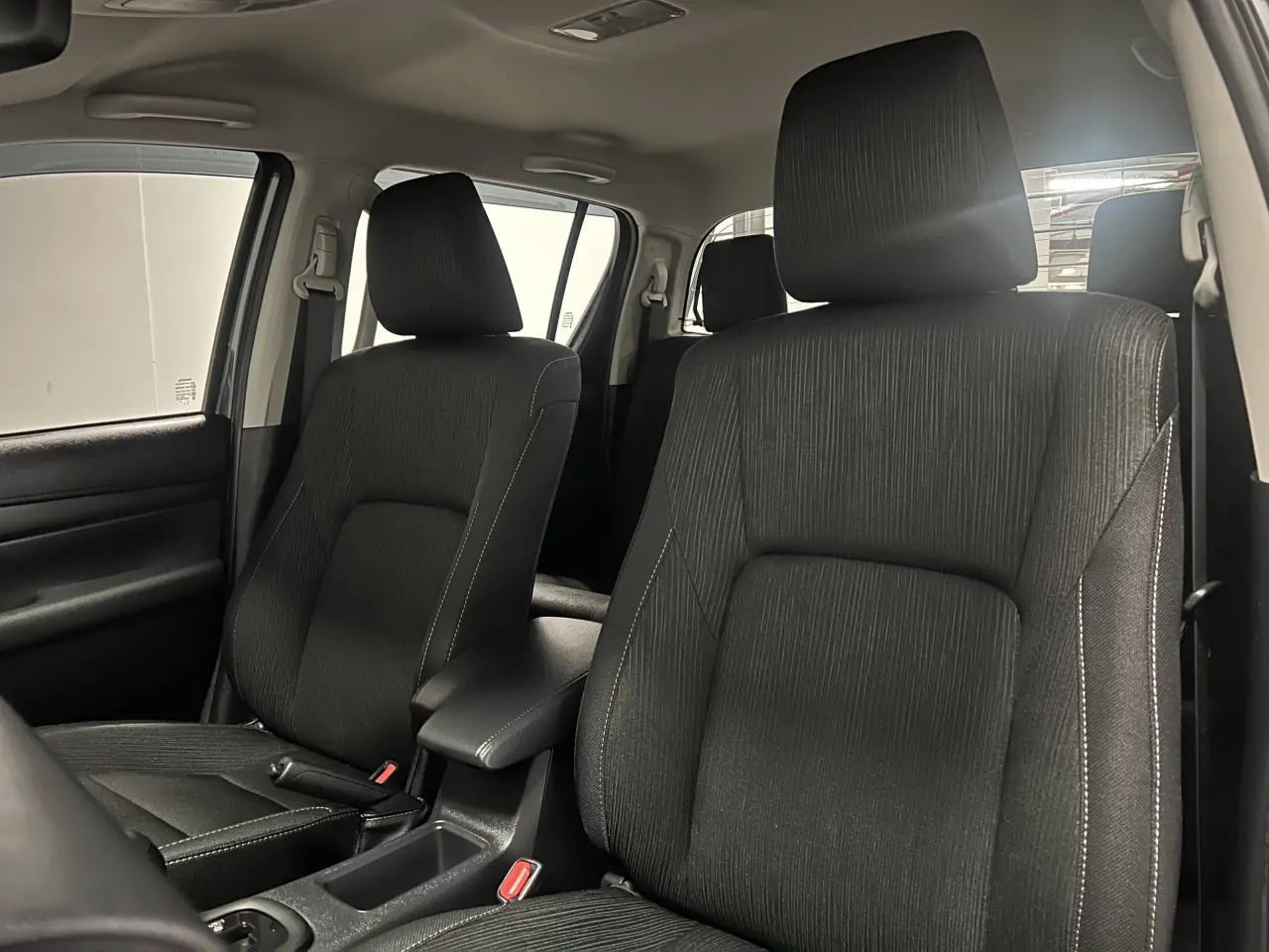 2025 TOYOTA HILUX Gallery Image 15