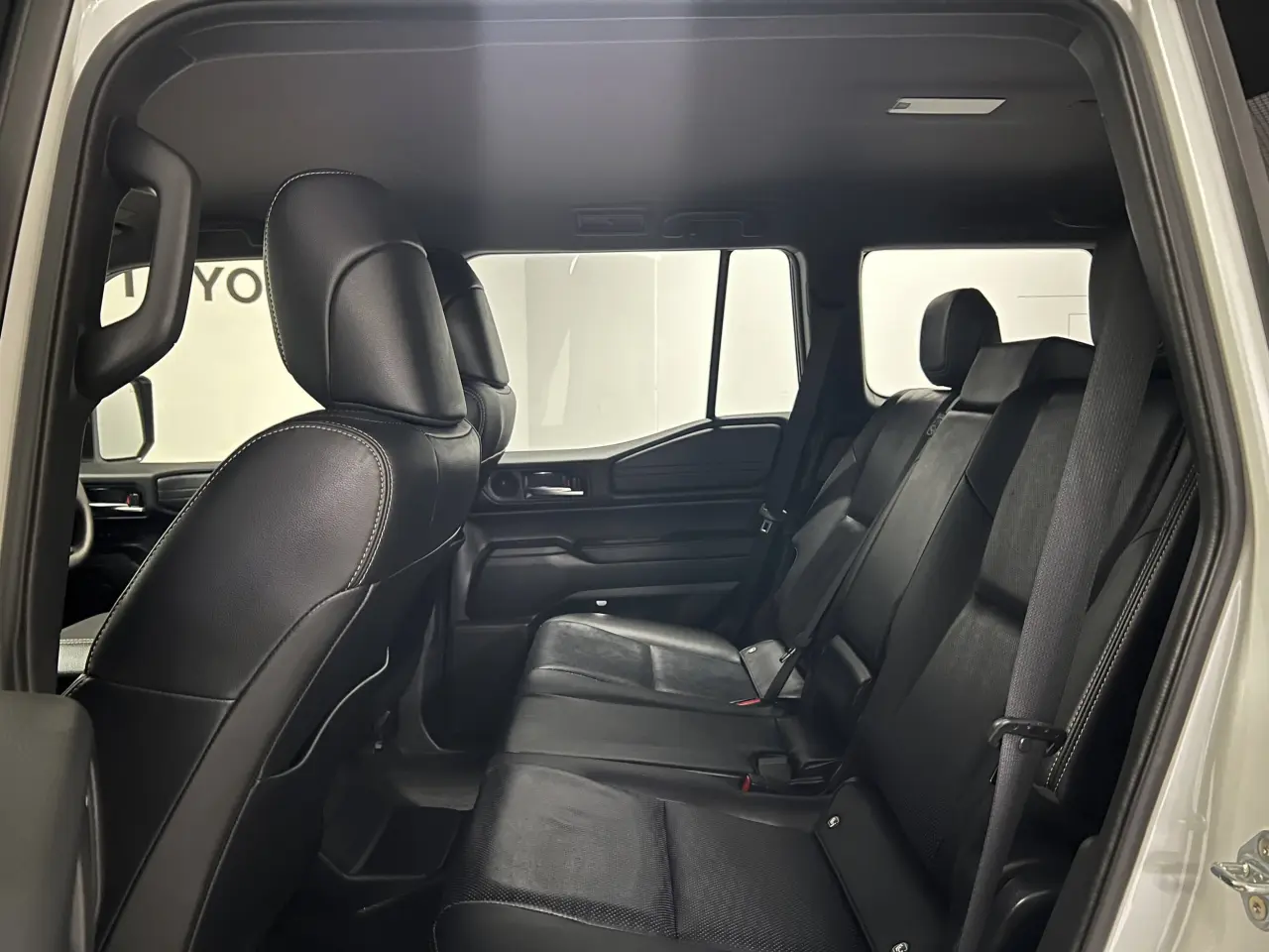 2025 TOYOTA PRADO Gallery Image 14