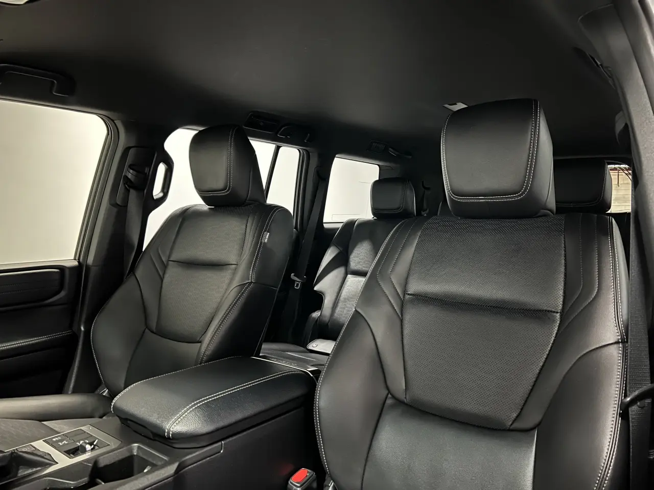 2025 TOYOTA PRADO Gallery Image 16