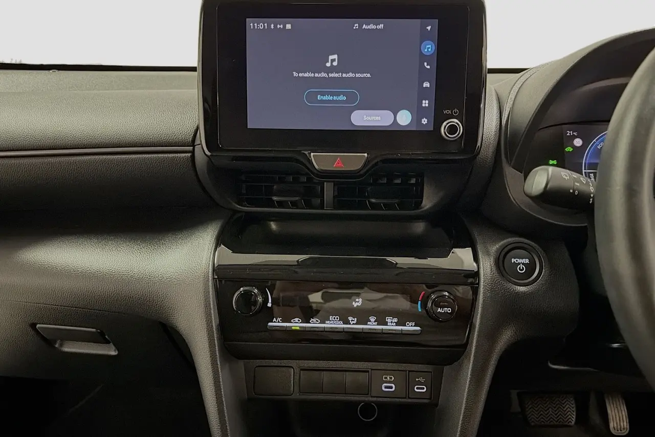 2025 Toyota Yaris Cross Gallery Image 15