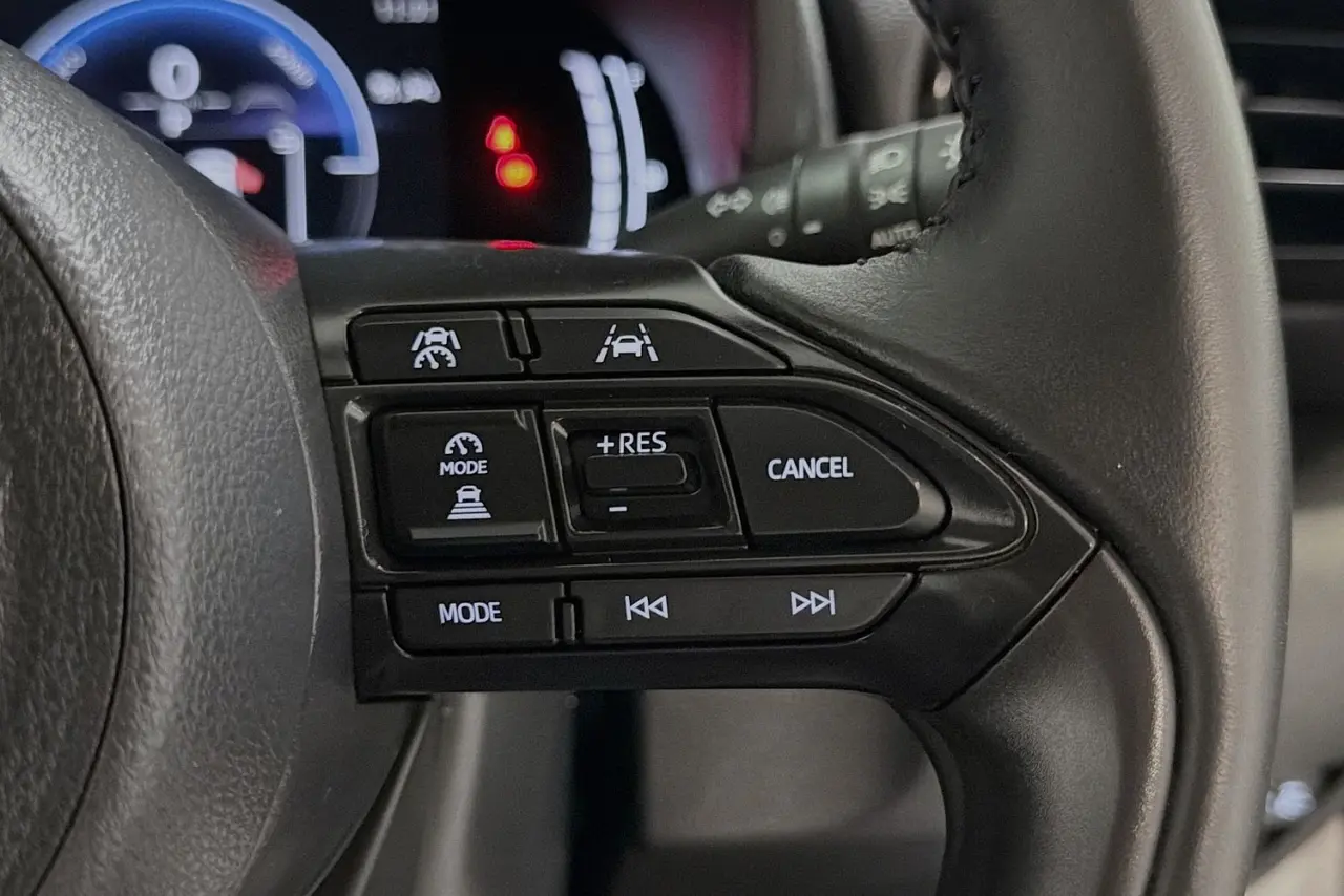 2025 Toyota Yaris Cross Gallery Image 20