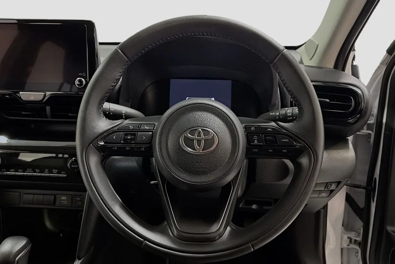 2025 Toyota Yaris Cross Gallery Image 21