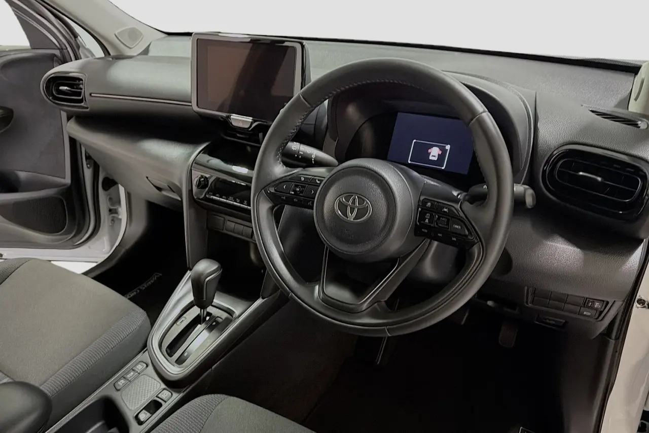 2025 Toyota Yaris Cross Gallery Image 23