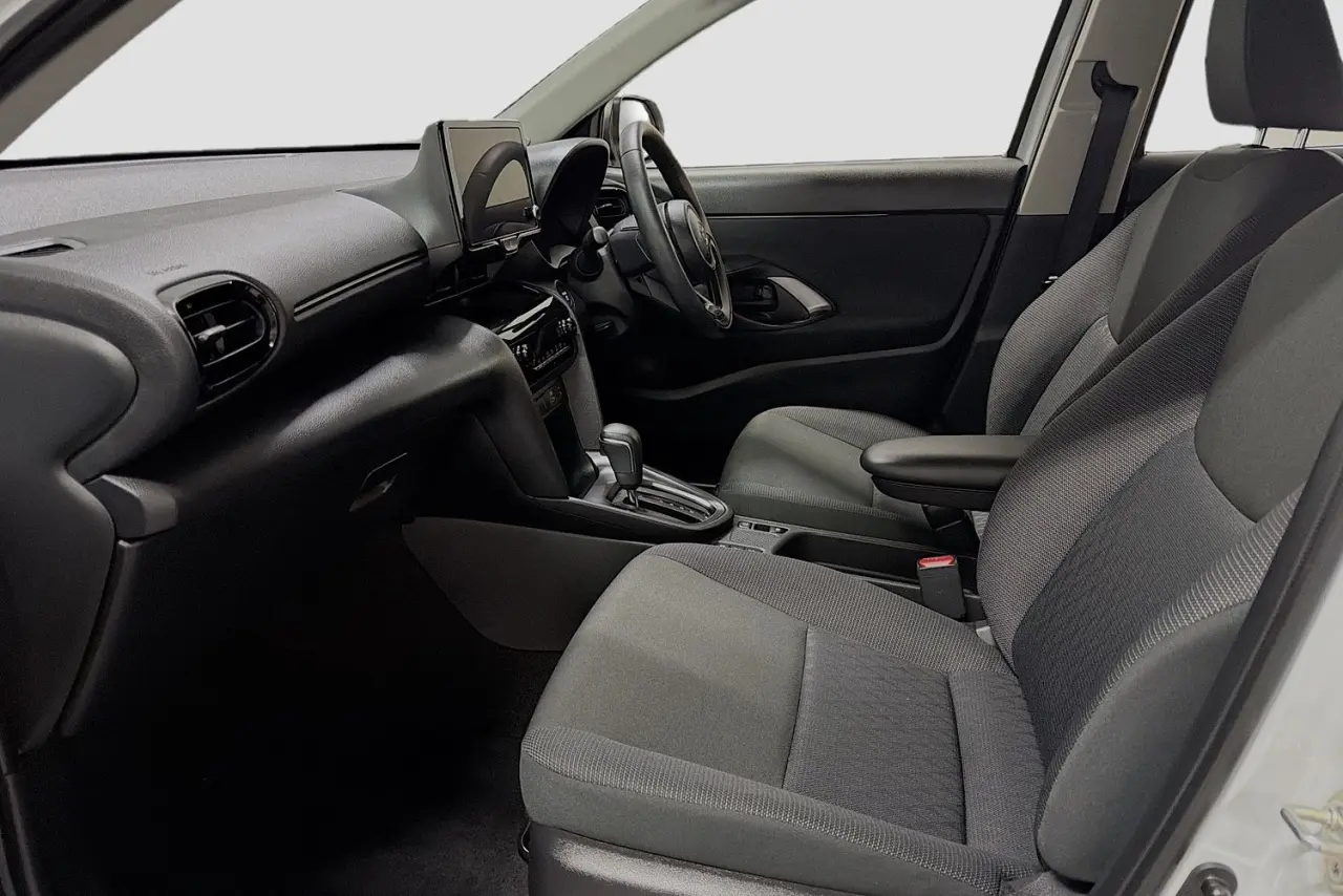 2025 Toyota Yaris Cross Gallery Image 25