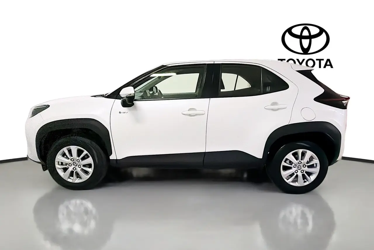 2025 Toyota Yaris Cross Gallery Image 5