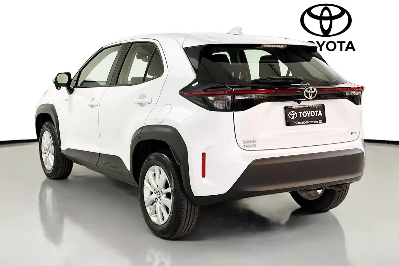 2025 Toyota Yaris Cross Gallery Image 6
