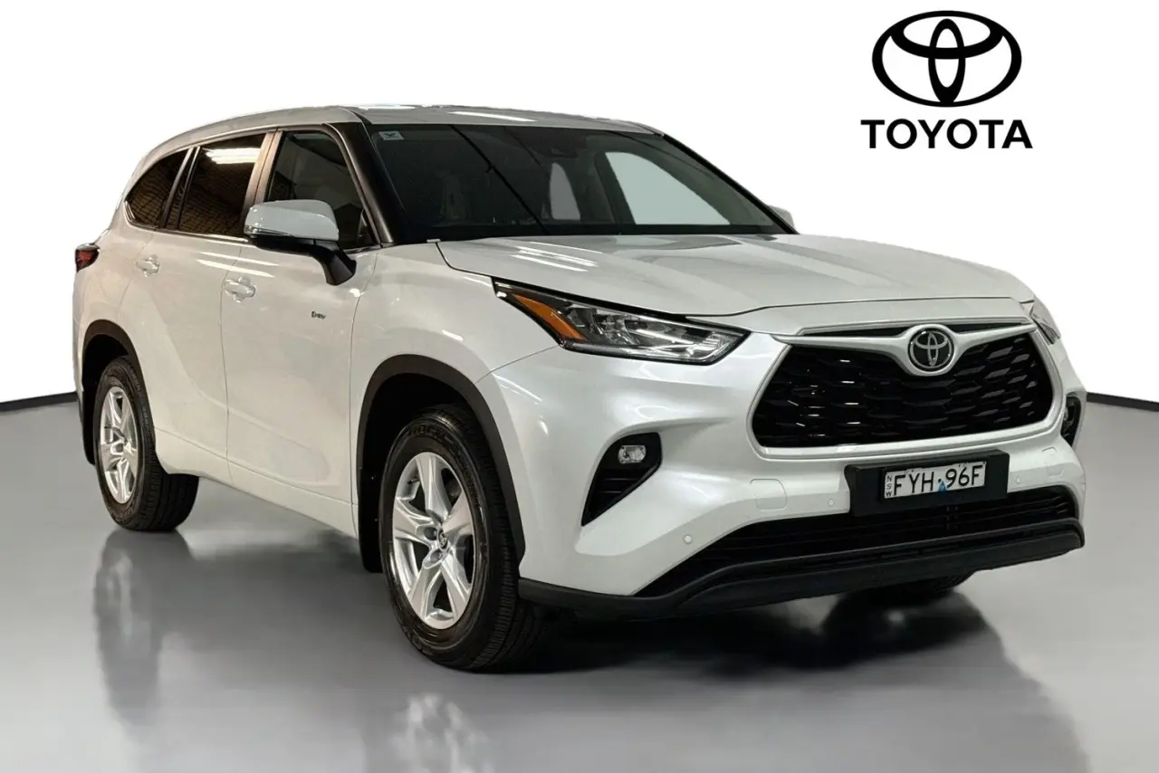 2025 Toyota Kluger Gallery Image 1