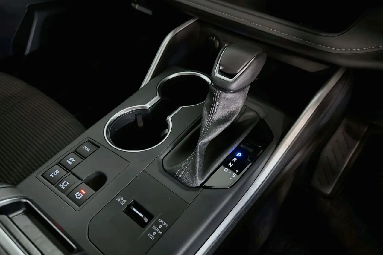 2025 Toyota Kluger Gallery Image 17