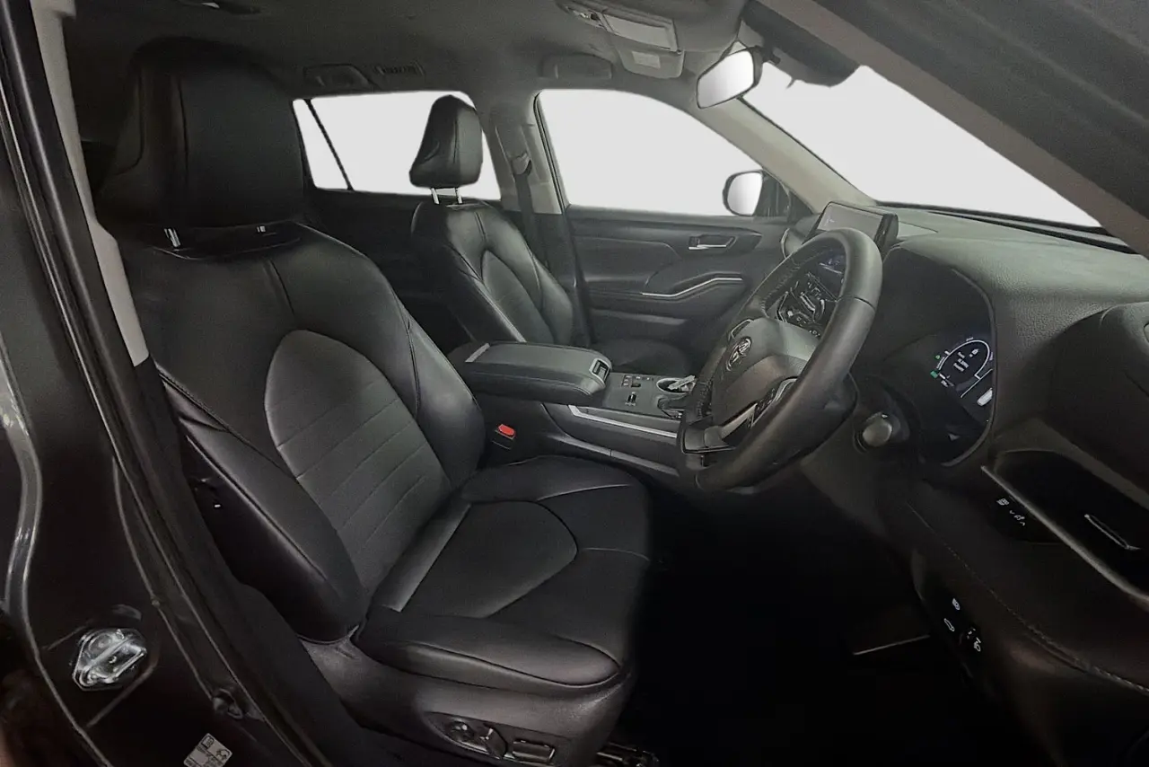 2025 Toyota Kluger Gallery Image 12