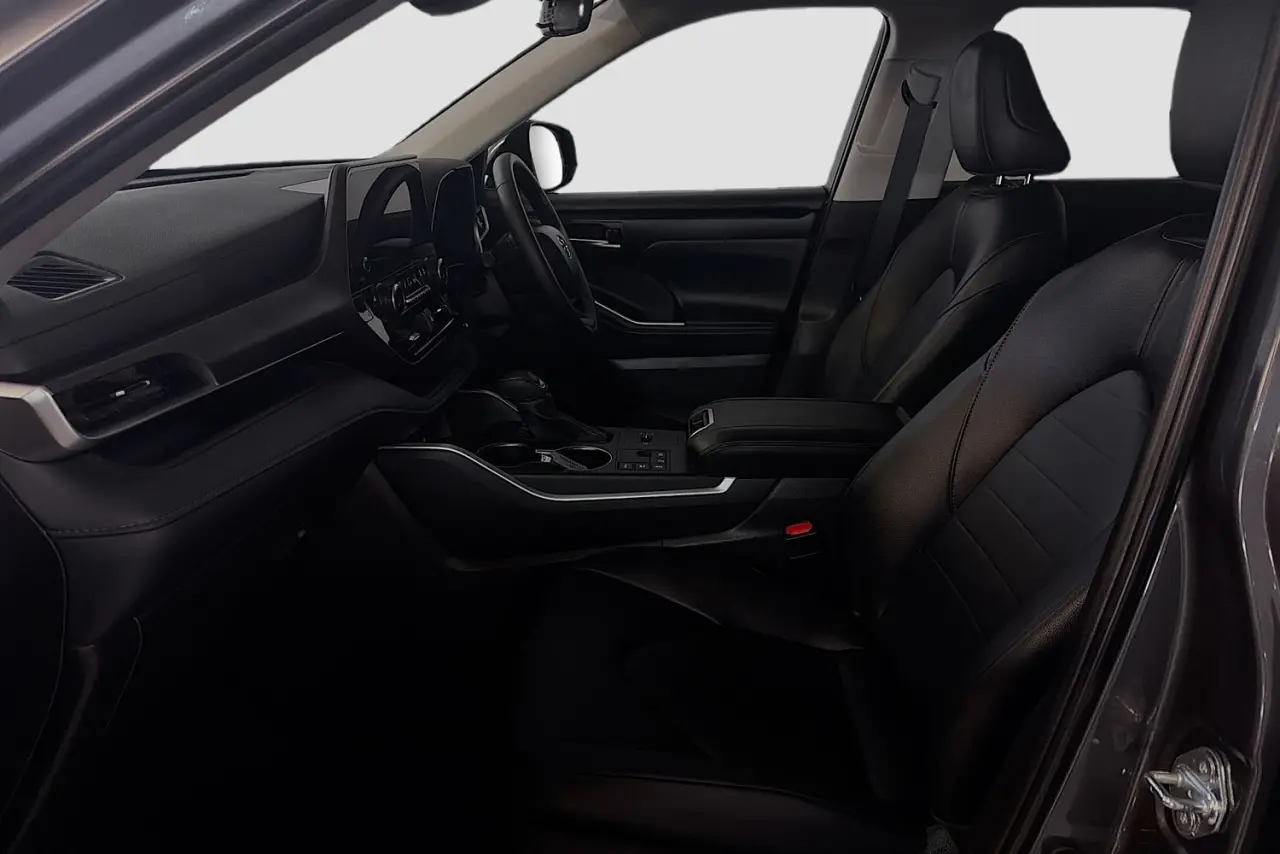 2025 Toyota Kluger Gallery Image 24