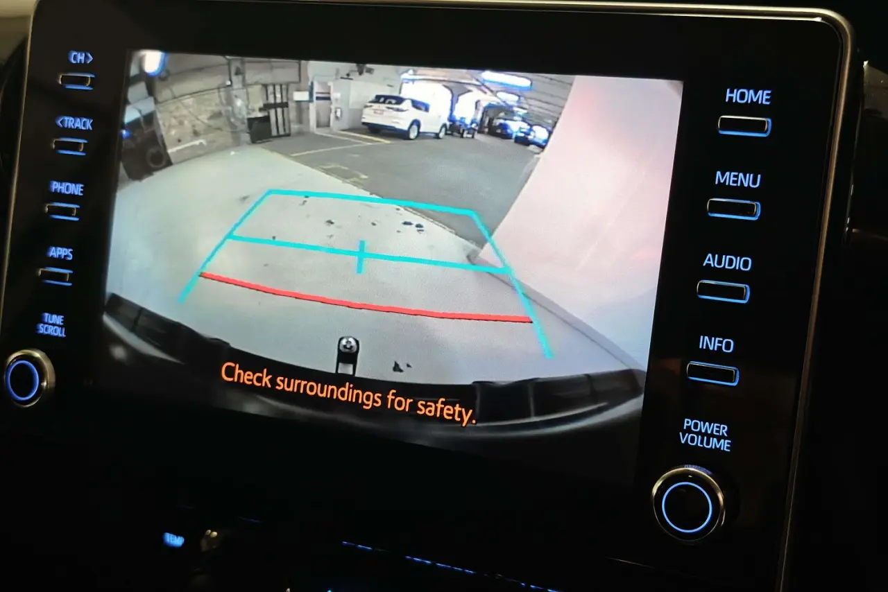 2025 Toyota Hilux Gallery Image 20