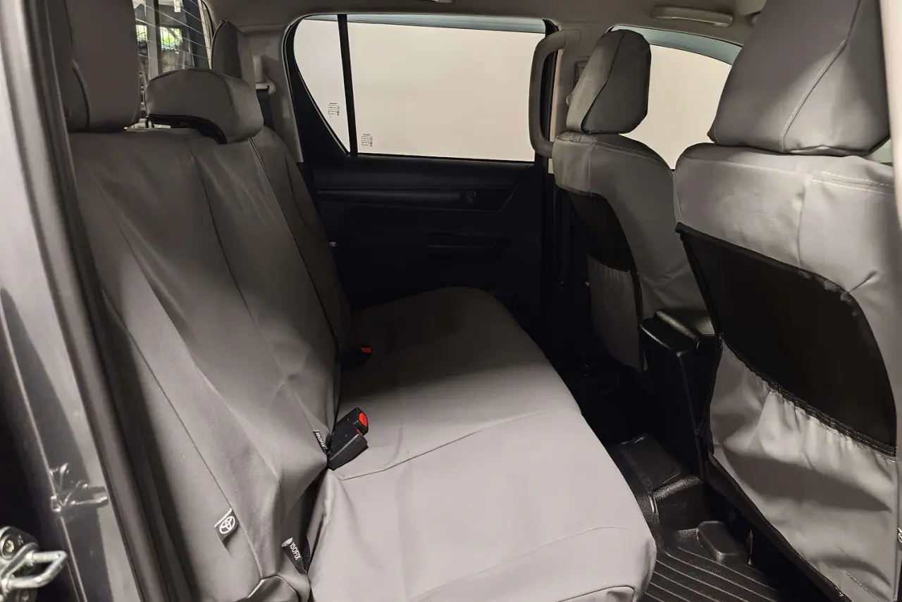 2025 Toyota Hilux Gallery Image 11