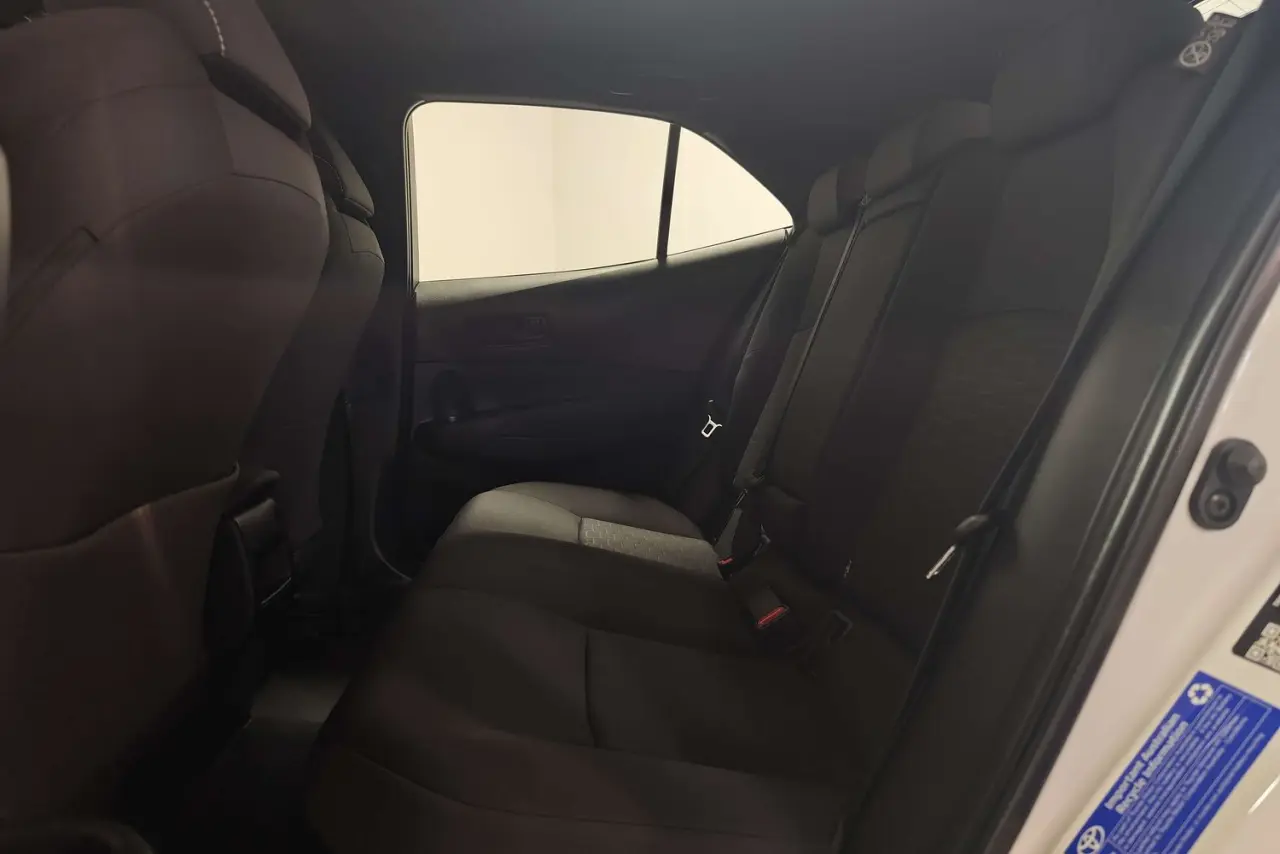 2025 Toyota Corolla Gallery Image 13