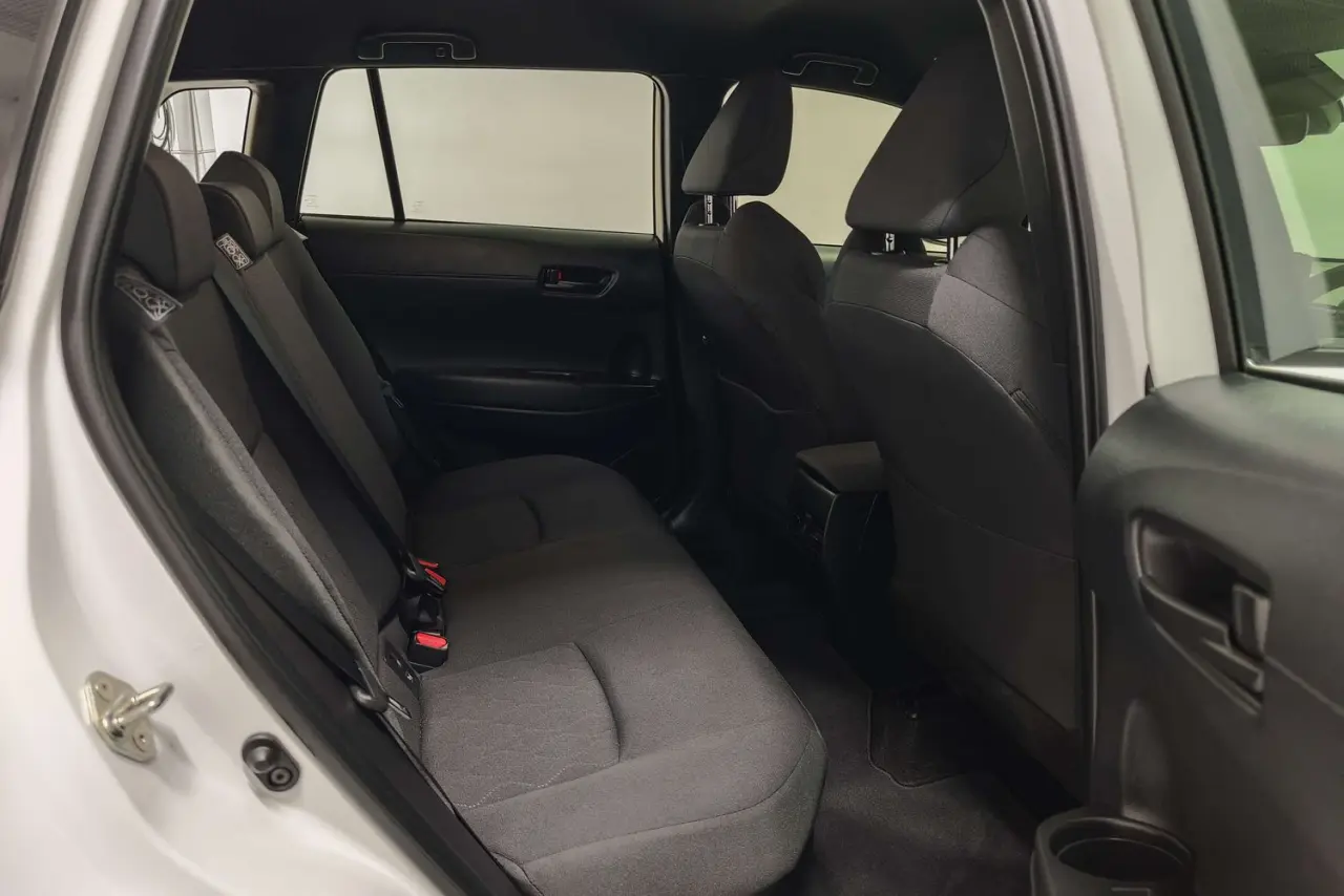 2025 Toyota Corolla Cross Gallery Image 11