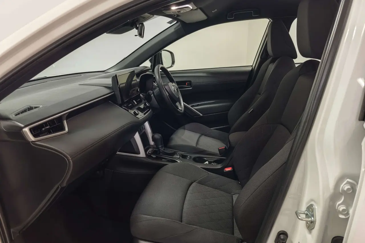 2025 Toyota Corolla Cross Gallery Image 14